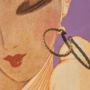 GOLD BRAIDED HOOP EARRING